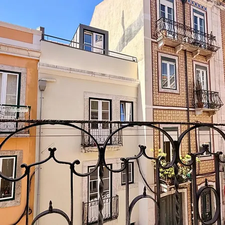 Incroyable Vue Sur Le Pantheon Dans L'alfama アパート *